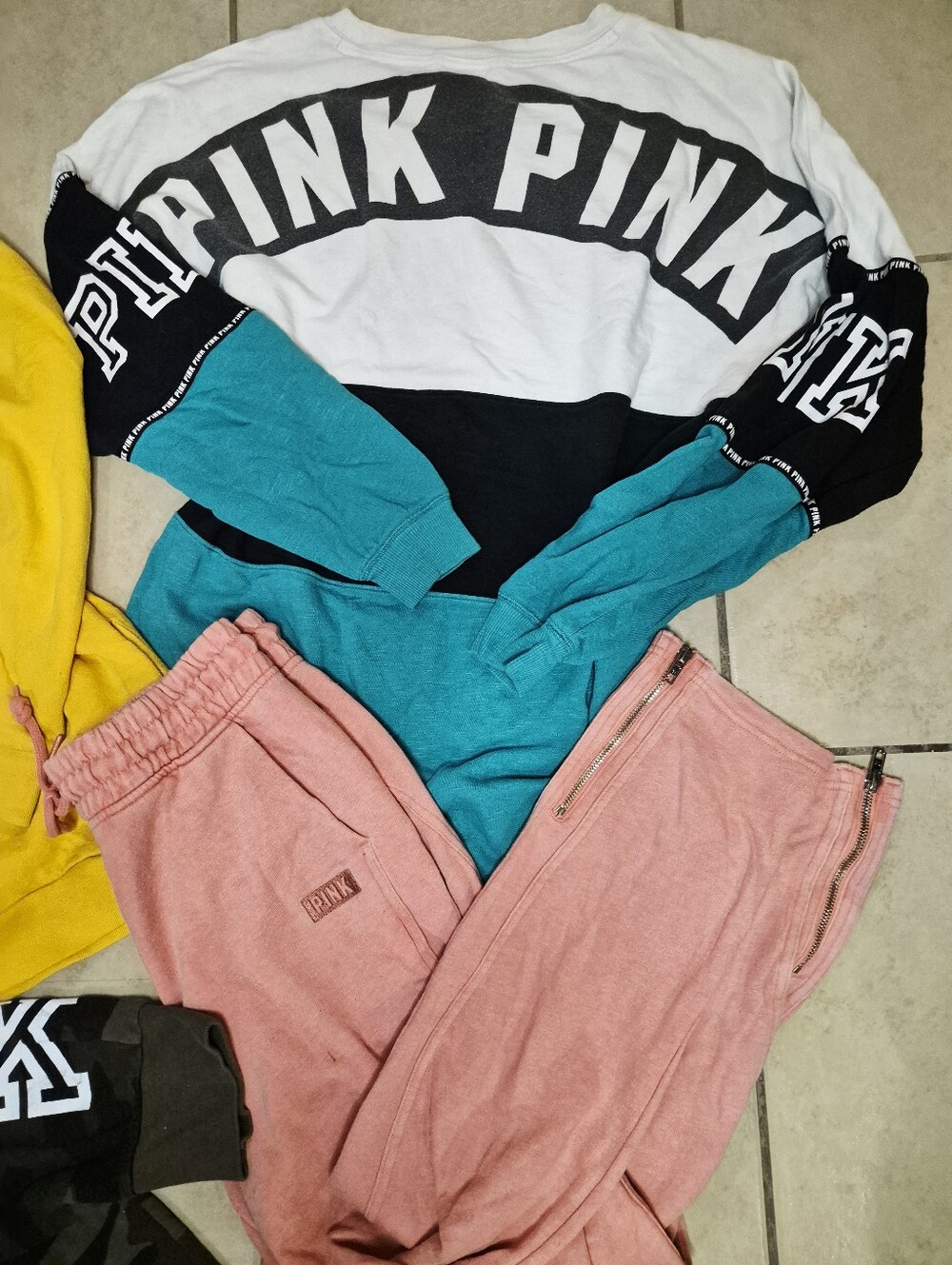 Pink Bundle Good Conditions Size Medium - Picture 3 of 3